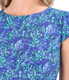 Elegant viscose dress printed with floral motifs