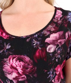 Elegant viscose blouse digitally printed with floral motifs