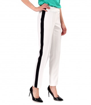 Ankle pants with a stripe on the side and elastic with crystals at the waist