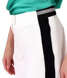 Ankle pants with a stripe on the side and elastic with crystals at the waist