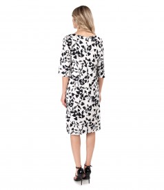 Elegant viscose dress printed with floral motifs