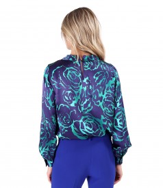 Viscose blouse printed with floral motifs