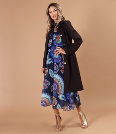 Elegant midi dress made of veil printed with floral motifs