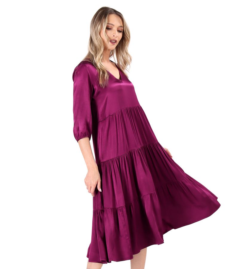 Elegant midi dress with ruffles in viscose satin