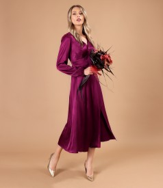 Elegant midi dress made of viscose satin