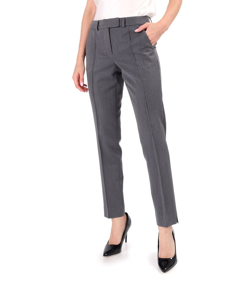 Pants made of elastic fabric with viscose