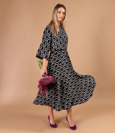 Midi dress made of viscose satin printed with geometric motifs