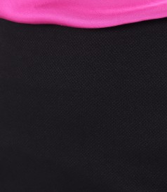 Elegant skirt made of textured fabric with viscose