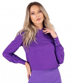 Elegant blouse with collar and long sleeves