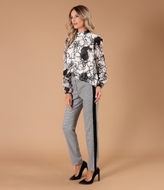 Veil blouse with floral motifs