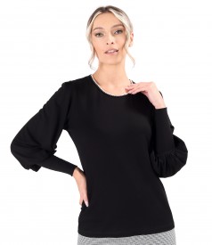 Elastic jersey blouse with long  sleeves and cuffs