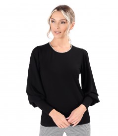 Elastic jersey blouse with long  sleeves and cuffs