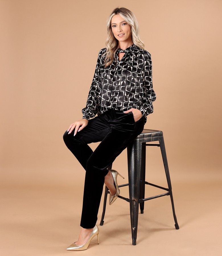 Viscose blouse with pants made of black elastic velvet