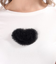 Elastic jersey blouse with decorative tulle heart