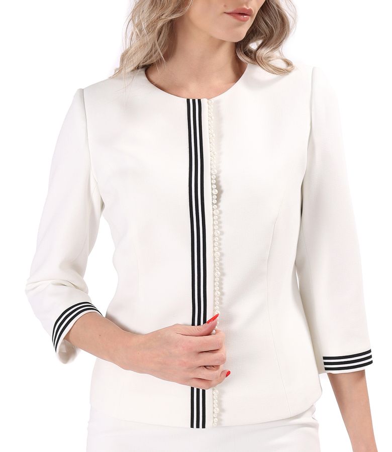 Elegant jacket with decorative pearls on the front