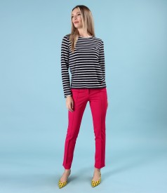 Ankle pants made of textured fabric with viscose