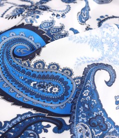 Viscose blouse printed with paisley motifs