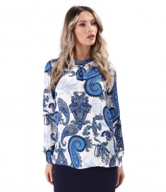 Viscose blouse printed with paisley motifs