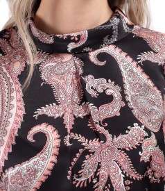 Natural silk blouse digitally printed with paisley motifs