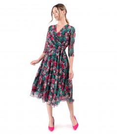 Elegant veil dress printed with floral motifs