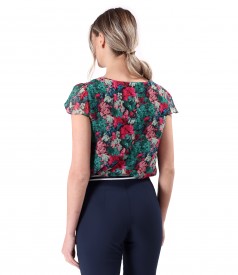 Veil blouse printed with floral motifs