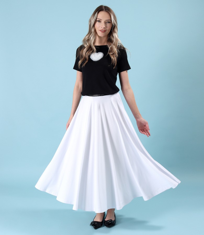 Long skirt with jersey blouse with tulle heart