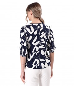 Elegant blouse made of elastic jersey printed with geometric motifs