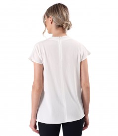 Blouse with pleats on the shoulder