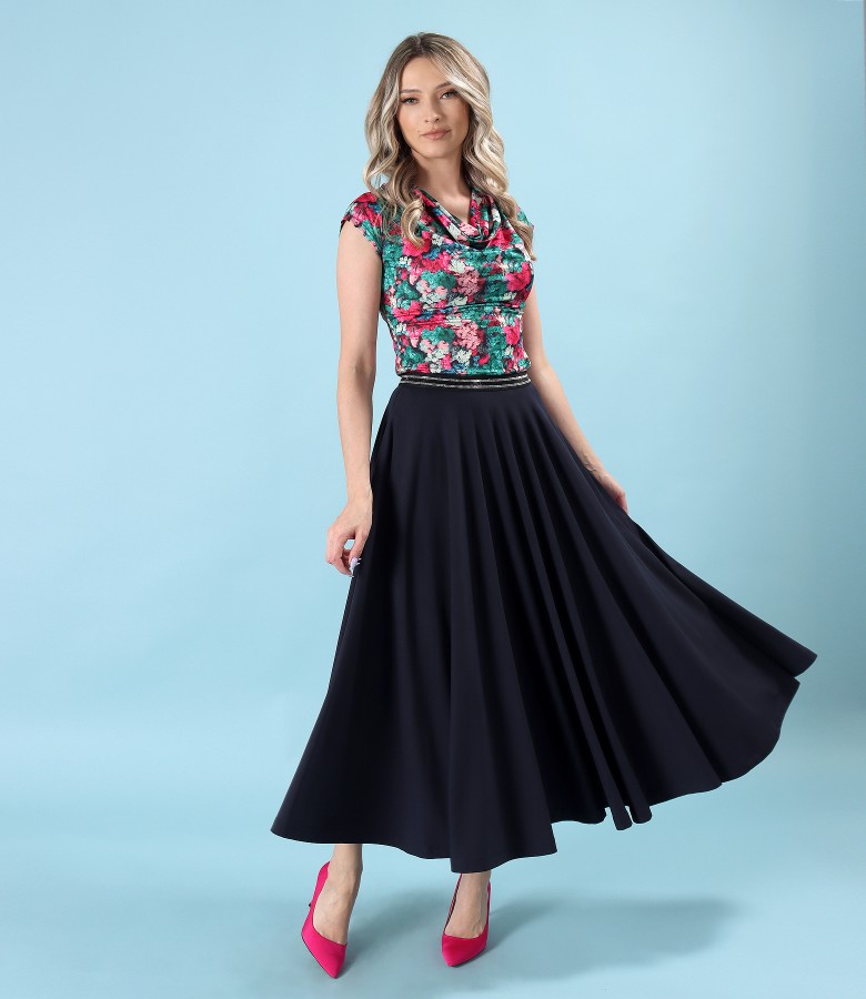 Long elastic jersey skirt with pleated blouse at the neckline