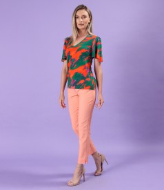 Elegant elastic jersey blouse with wide sleeves
