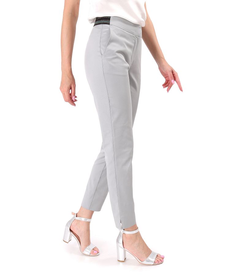 Loose ankle pants made of tencel with cotton