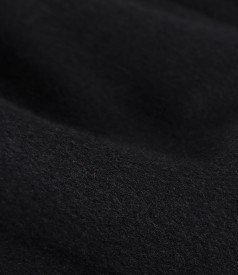 Elegant jacket made of fabric with wool