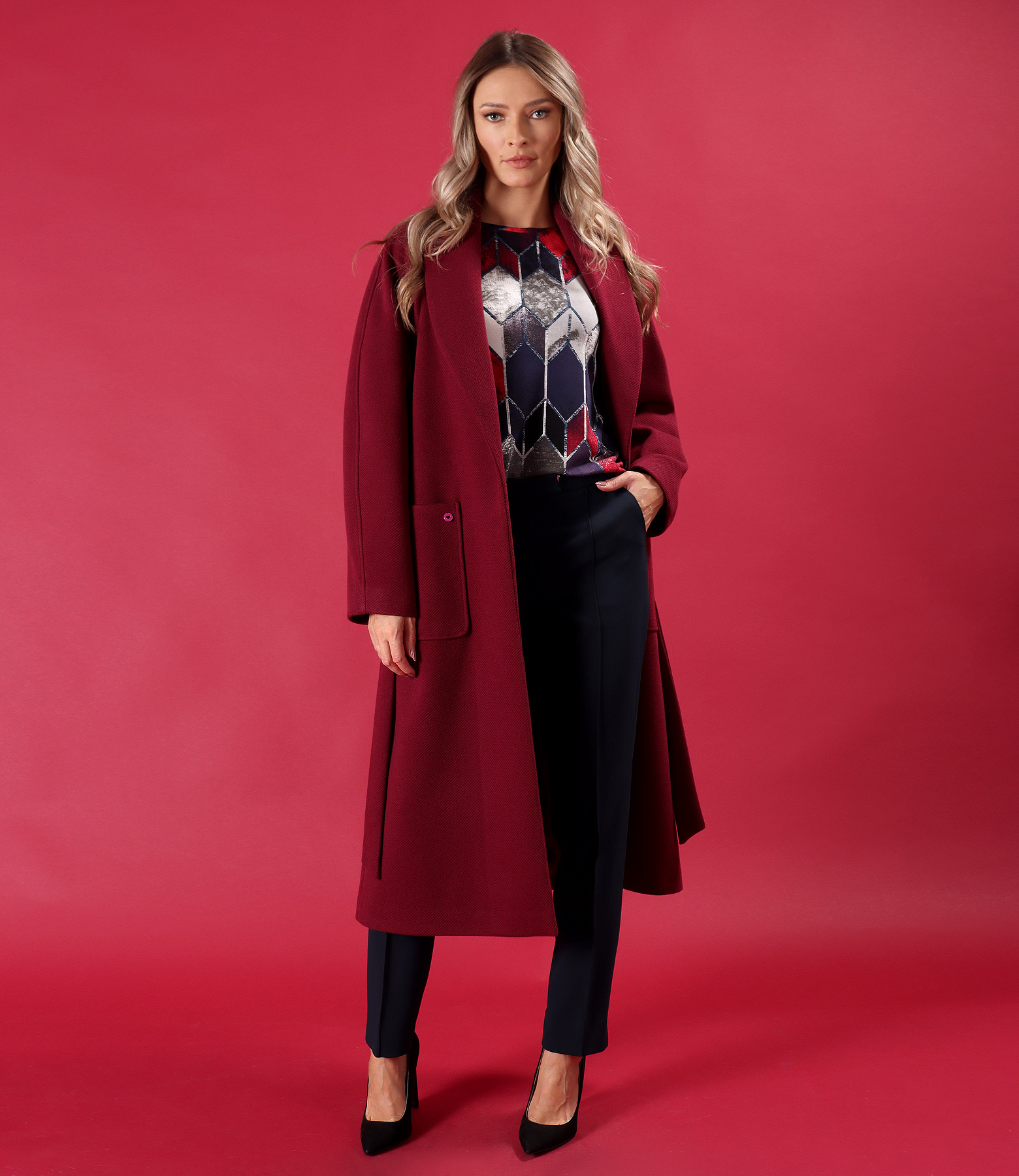 Elegant trouser set with midi coat