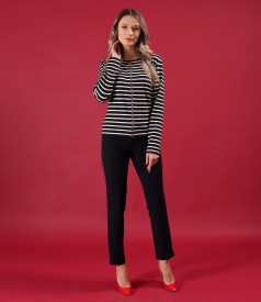 Blouse made of thick elastic jersey with wool and front zipper