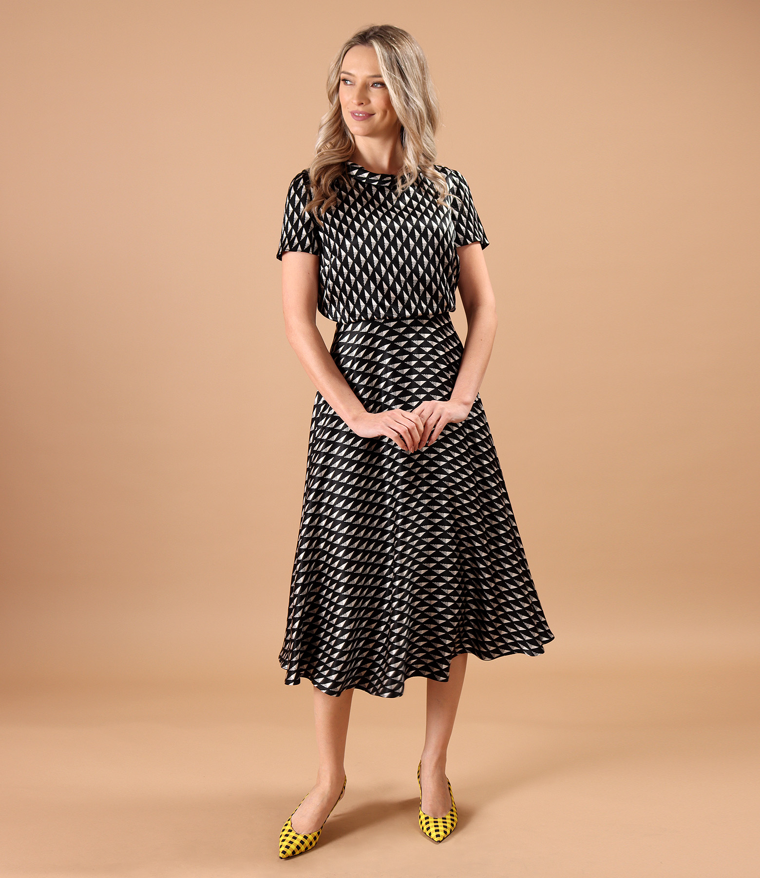 Viscose satin midi dress printed with geometric motifs