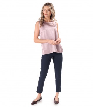 Elegant outfit with viscose satin blouse and ankle pants