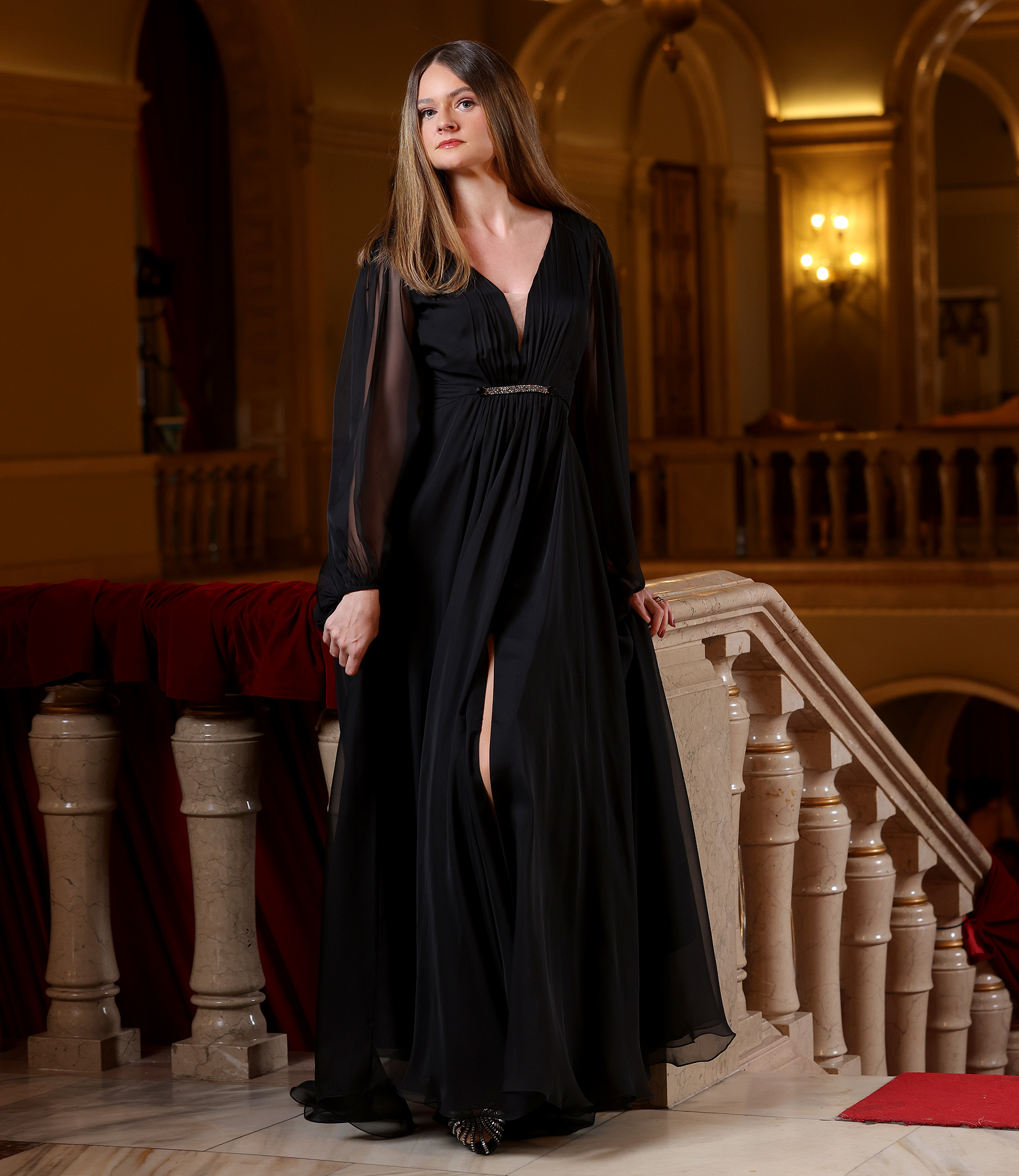 Long evening dress made of veil