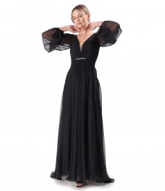 Long evening dress made of veil