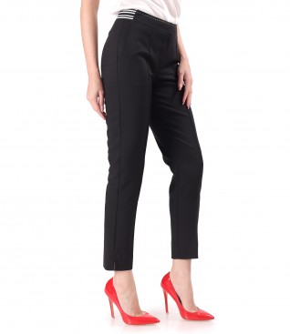 Elastic cotton pants with a decorative elastic band.