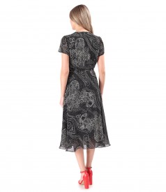 Elegant midi dress made of viscose printed with floral motifs
