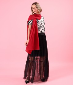 Elastic jersey blouse printed with floral motifs