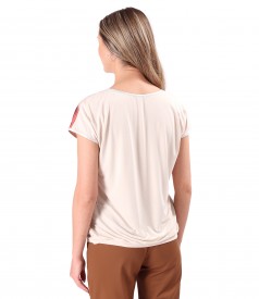 Blouse with front made of printed veil