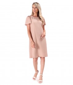 Elegant dress with short wide sleeves