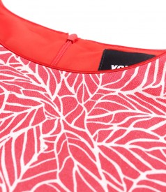 Casual dress with linen printed with floral motifs