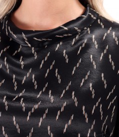 Midi viscose satin dress printed with geometric motifs