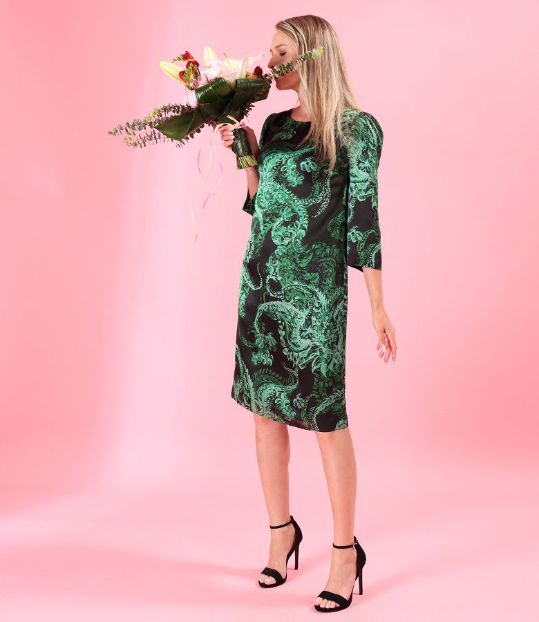 Loose-fitting natural silk dress printed with paisley motifs