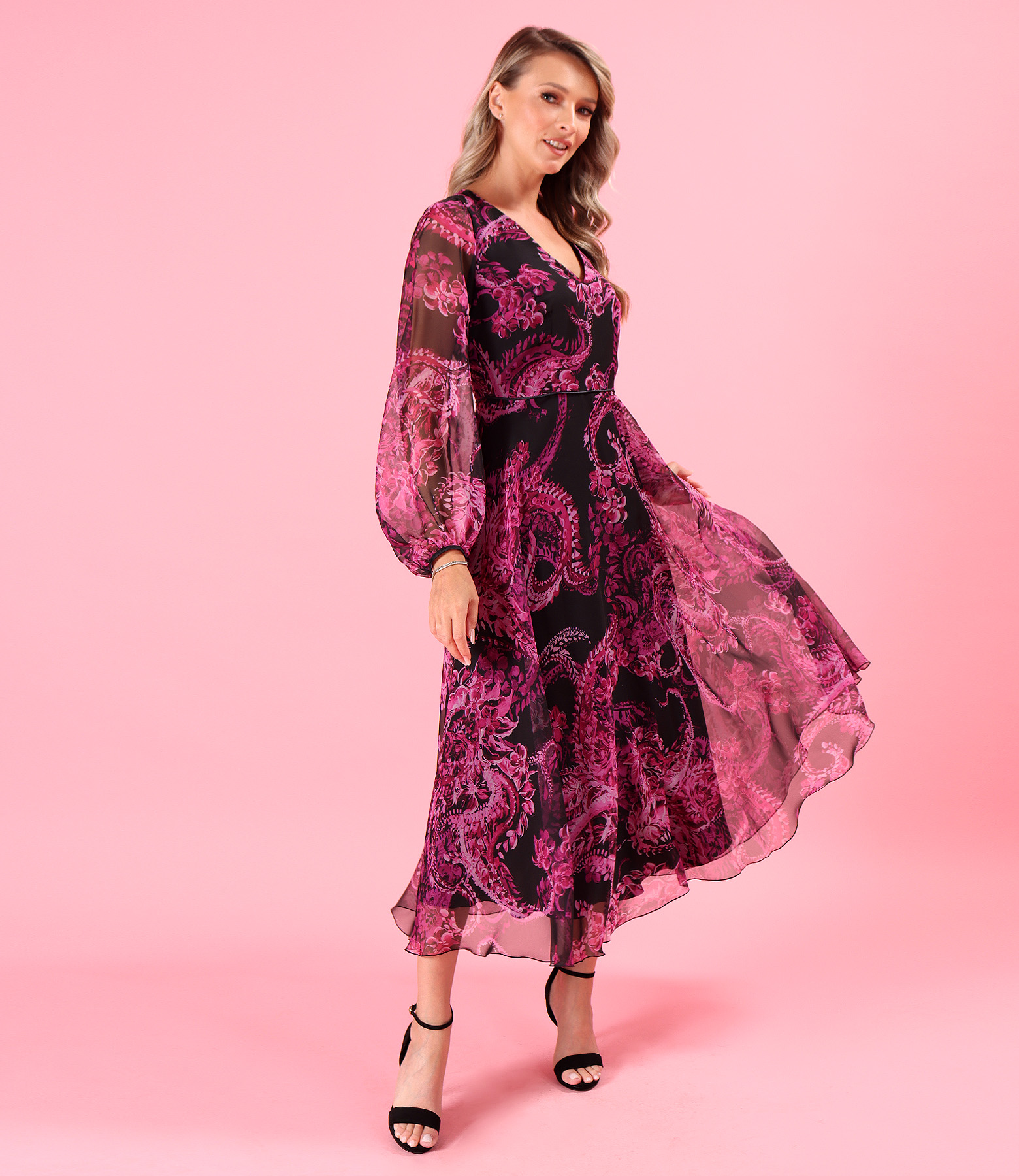 Midi dress made of veil digitally printed with paisley motifs