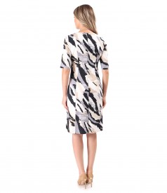 Rochie evazata din brocart elastic imprimat