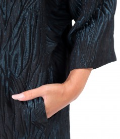 Oversize jacket with 3/4 sleeves made of versatile brocade