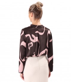Elegant blouse made of printed satin viscose